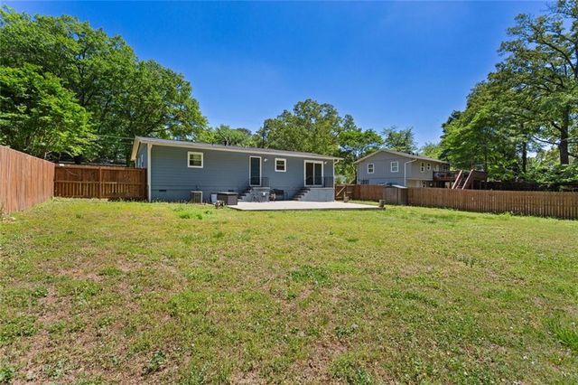 3406 Navaho Trail SE, Smyrna, GA 30080