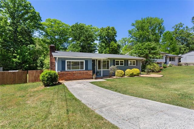 3406 Navaho Trail SE, Smyrna, GA 30080