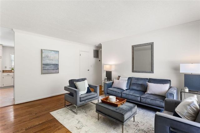 3406 Navaho Trail SE, Smyrna, GA 30080