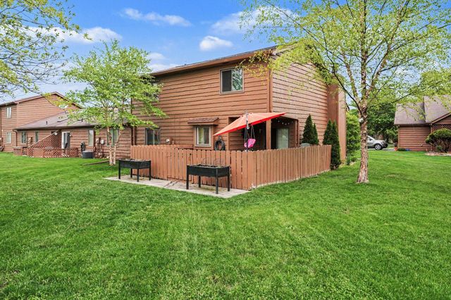 1895 Orchard Court, Crown Point, IN 46307