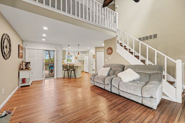 1895 Orchard Court, Crown Point, IN 46307