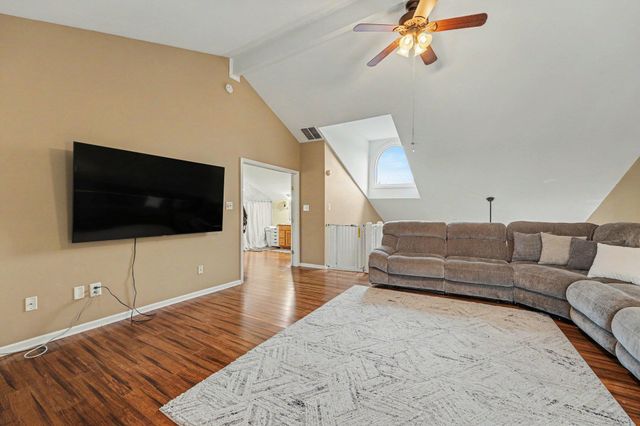 1895 Orchard Court, Crown Point, IN 46307