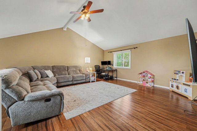 1895 Orchard Court, Crown Point, IN 46307