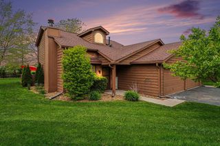 1895 Orchard Court, Crown Point, IN 46307