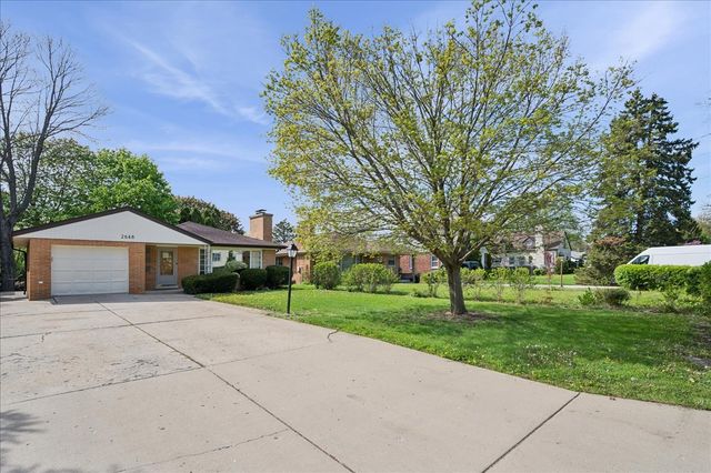 2648 Western Avenue, Highland Park, IL 60035