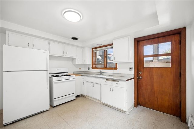 2648 Western Avenue, Highland Park, IL 60035