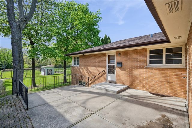 2648 Western Avenue, Highland Park, IL 60035