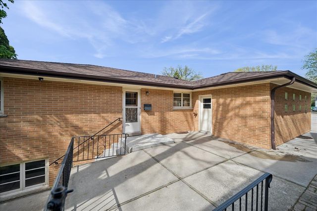 2648 Western Avenue, Highland Park, IL 60035