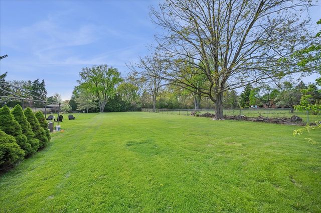 2648 Western Avenue, Highland Park, IL 60035