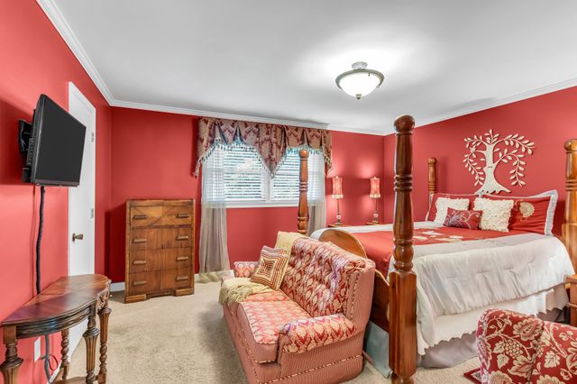 715 Wanda Ln, Tullahoma, TN 37388