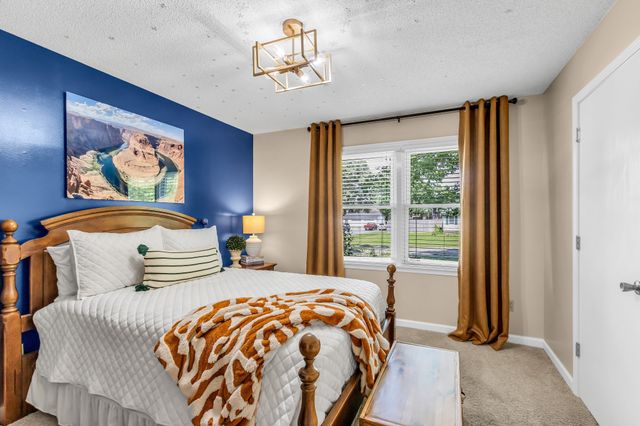 715 Wanda Ln, Tullahoma, TN 37388