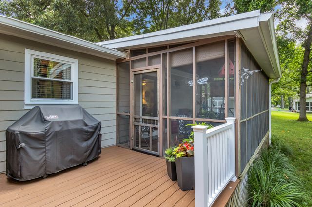715 Wanda Ln, Tullahoma, TN 37388