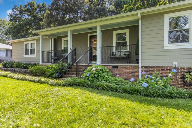 715 Wanda Ln, Tullahoma, TN 37388