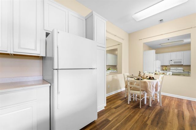 9475 Lakeside Drive, Ypsilanti, MI 48197