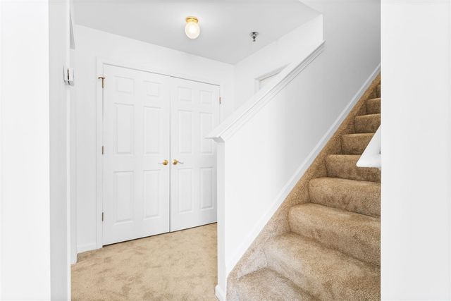 9475 Lakeside Drive, Ypsilanti, MI 48197