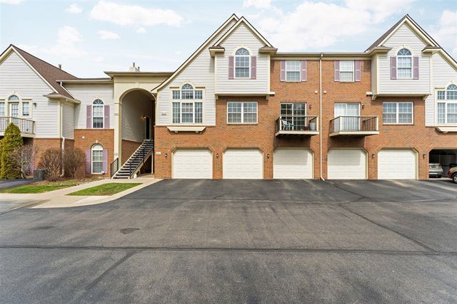 9475 Lakeside Drive, Ypsilanti, MI 48197