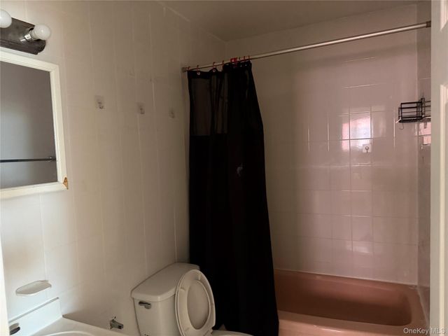 6935 Decosta Avenue, Arverne, NY 11692