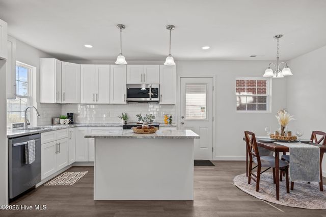 708 S 14th Street, Wilmington, NC 28401