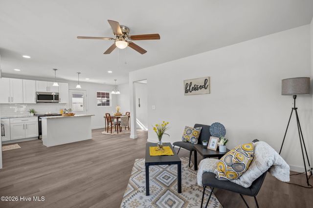 708 S 14th Street, Wilmington, NC 28401