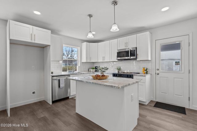 708 S 14th Street, Wilmington, NC 28401