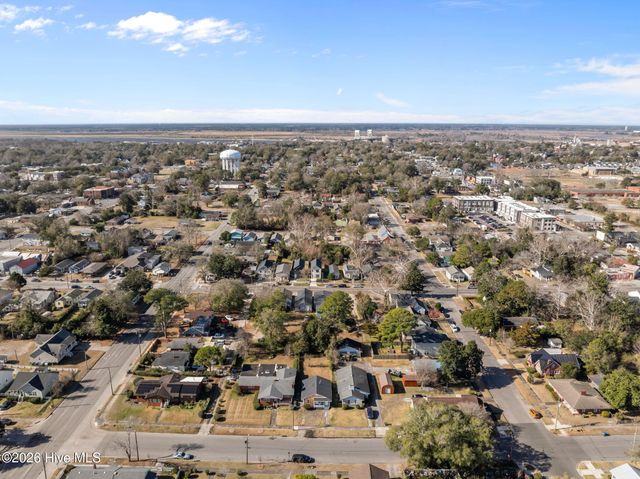 708 S 14th Street, Wilmington, NC 28401