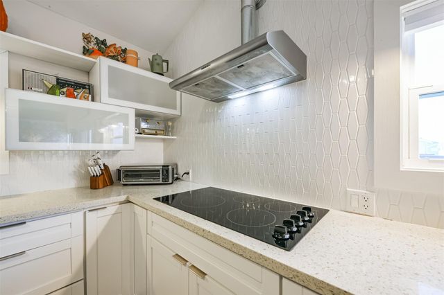 22112 Yoakum Drive, Galveston, TX 77554