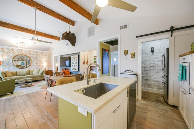 22112 Yoakum Drive, Galveston, TX 77554