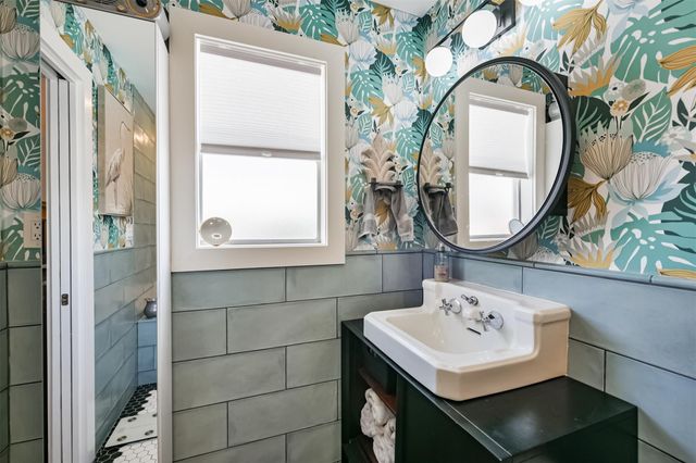 22112 Yoakum Drive, Galveston, TX 77554