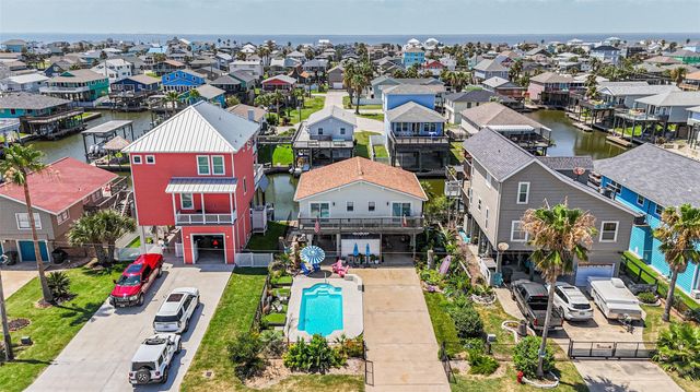 22112 Yoakum Drive, Galveston, TX 77554