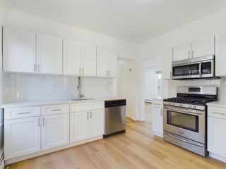 428 Main St 3, Medford, MA 02155