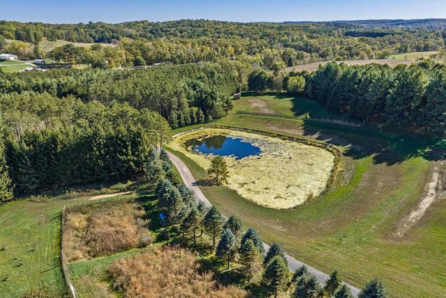 S1063 Highway 58, La Valle, WI 53941