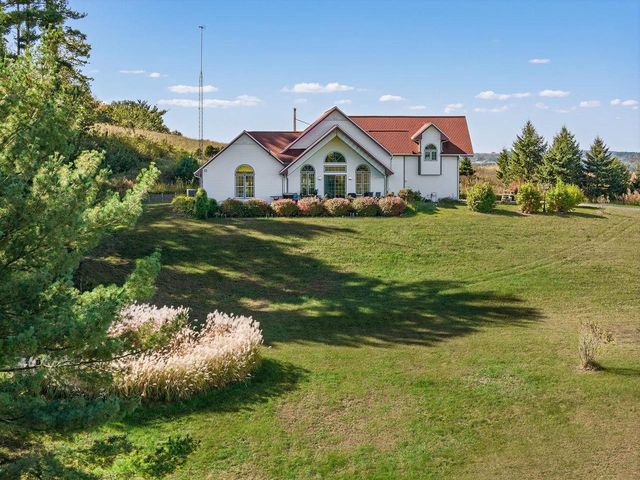 S1063 Highway 58, La Valle, WI 53941