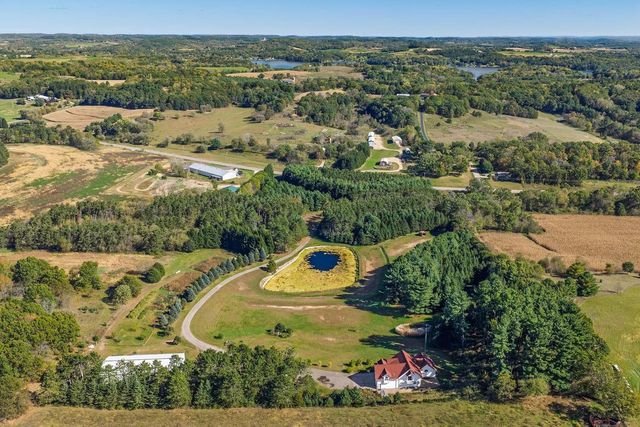 S1063 Highway 58, La Valle, WI 53941