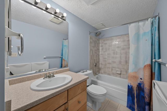 78 10th E Street 1909, Saint Paul, MN 55101