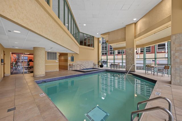 78 10th E Street 1909, Saint Paul, MN 55101