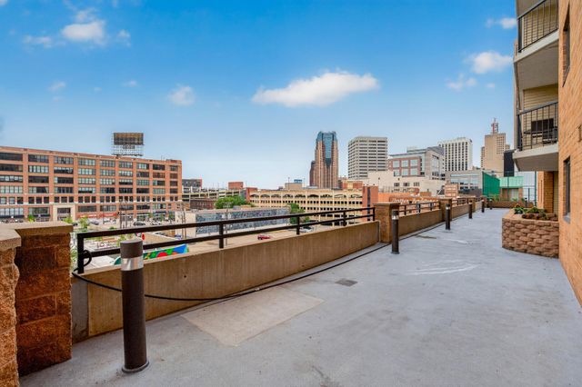 78 10th E Street 1909, Saint Paul, MN 55101