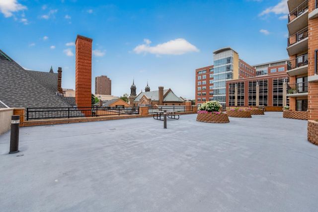 78 10th E Street 1909, Saint Paul, MN 55101