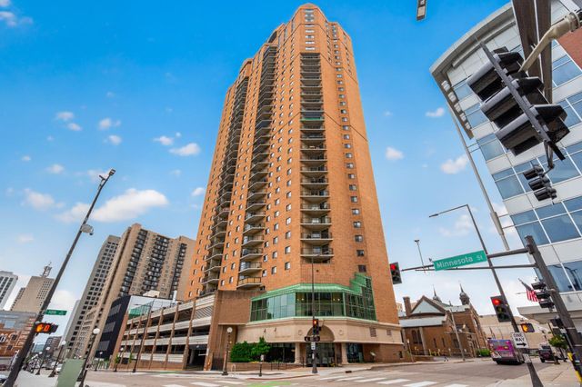 78 10th E Street 1909, Saint Paul, MN 55101