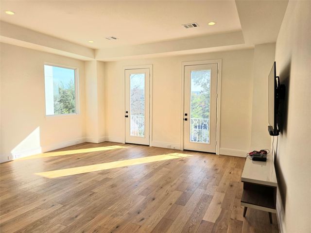 613 W 26th Street, Houston, TX 77008
