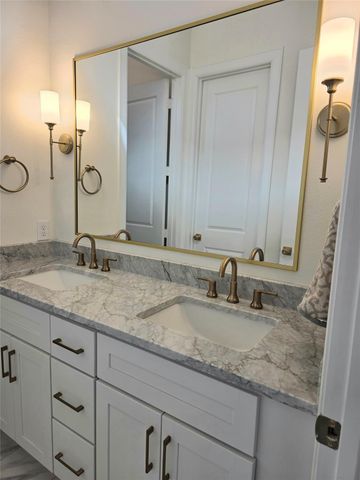 613 W 26th Street, Houston, TX 77008