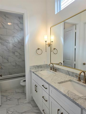 613 W 26th Street, Houston, TX 77008