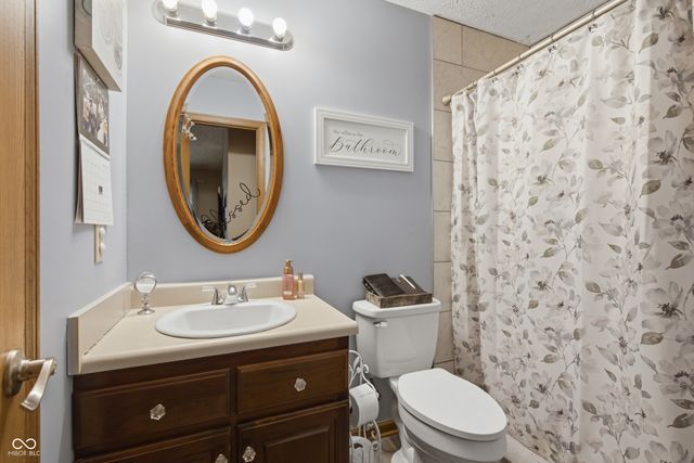 3127 N White River Parkway East Drive, Indianapolis, IN 46208