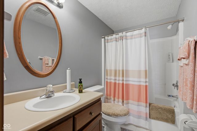 3127 N White River Parkway East Drive, Indianapolis, IN 46208