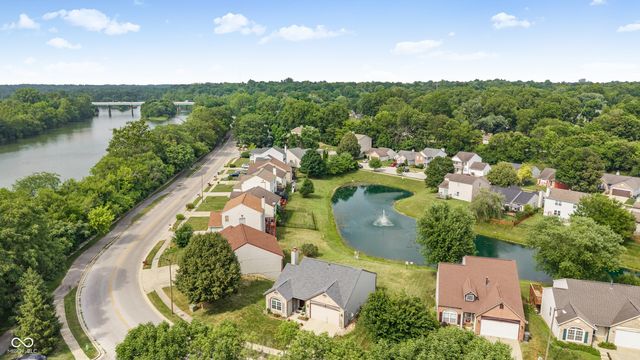 3127 N White River Parkway East Drive, Indianapolis, IN 46208