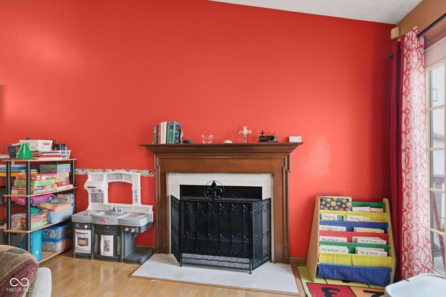 3127 N White River Parkway East Drive, Indianapolis, IN 46208