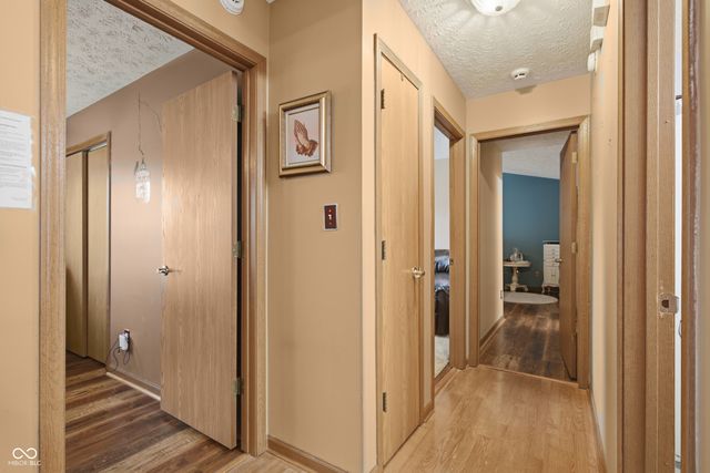 3127 N White River Parkway East Drive, Indianapolis, IN 46208
