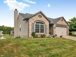 3127 N White River Parkway East Drive, Indianapolis, IN 46208