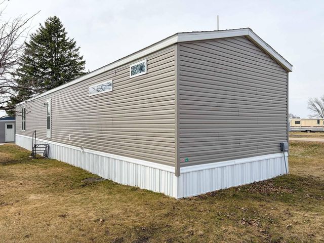 15 Randy Avenue, Melrose, MN 56352