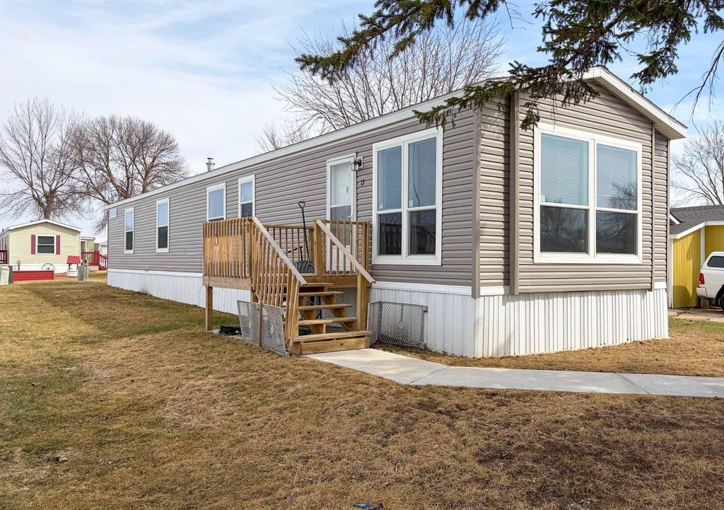 15 Randy Avenue, Melrose, MN 56352