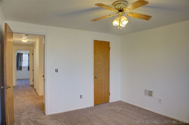 306 E 17th Street, Owasso, OK 74055